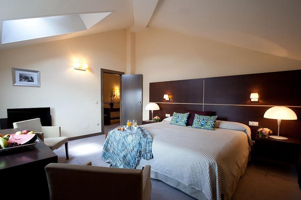 Hotel Palacio De Blasones